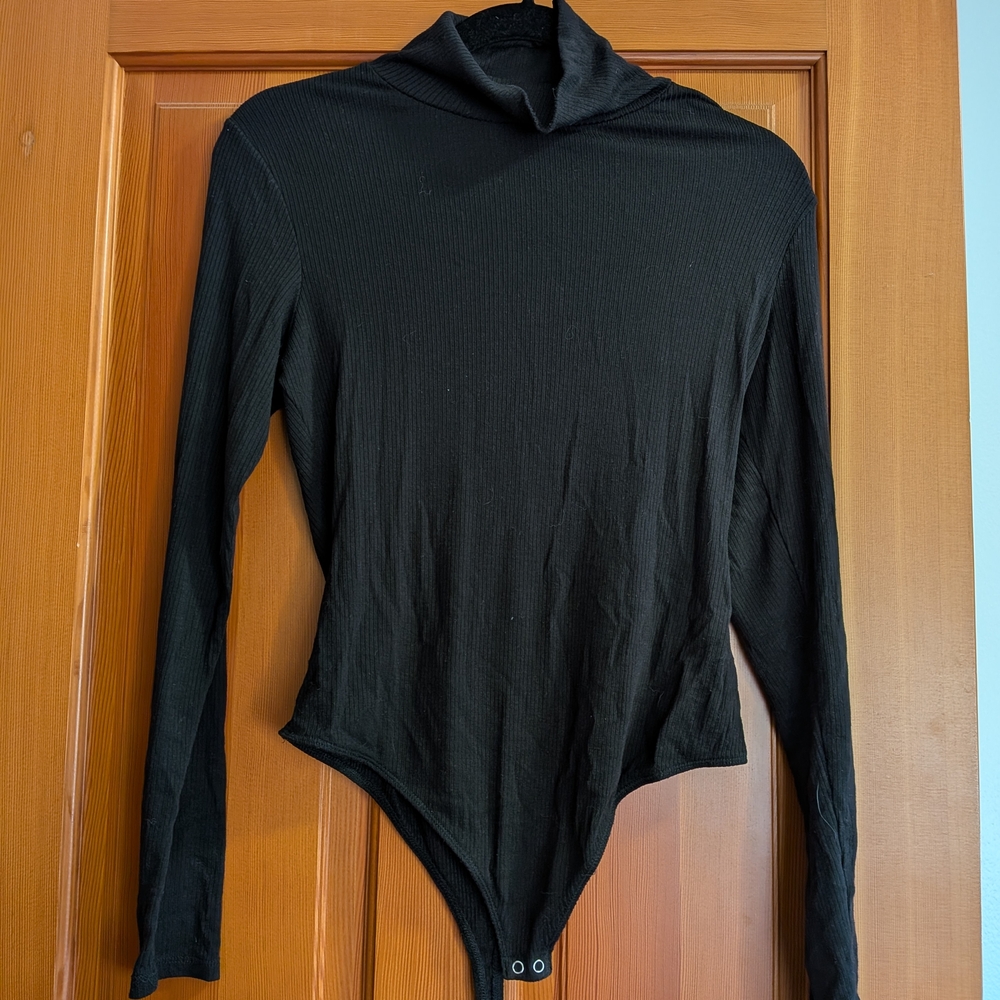 Everlane Classic Black Ribbed Bodysuit